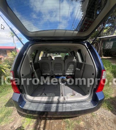 KIA Carnival 2008