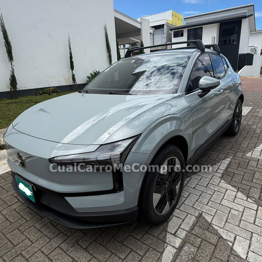 VOLVO EX30 2024