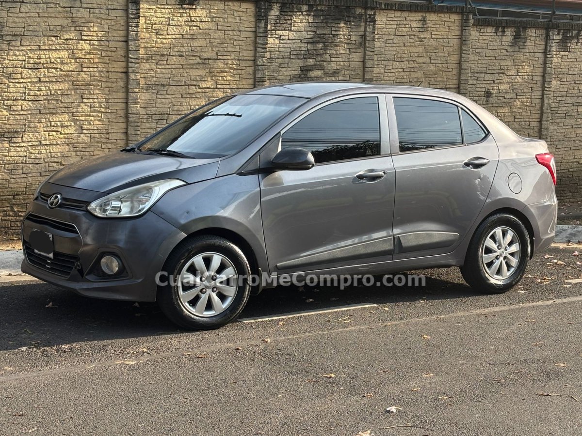 HYUNDAI Grand i10 GLS 2017