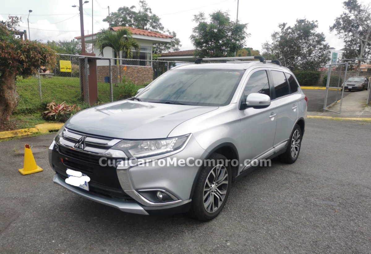 MITSUBISHI Outlander 2017