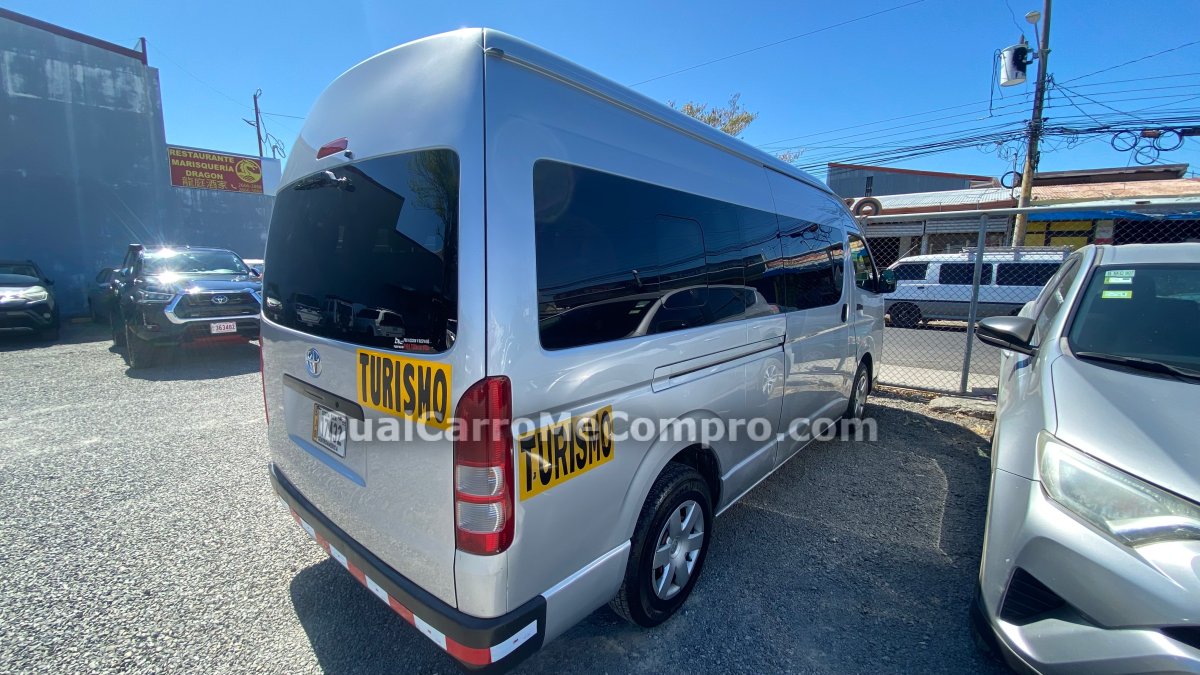 TOYOTA Hiace 2019