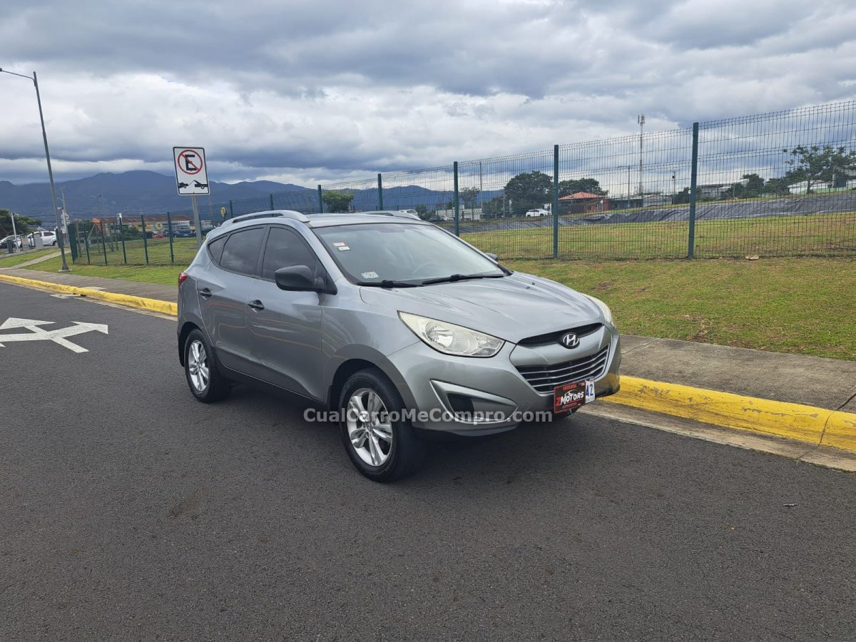 HYUNDAI Tucson 2013
