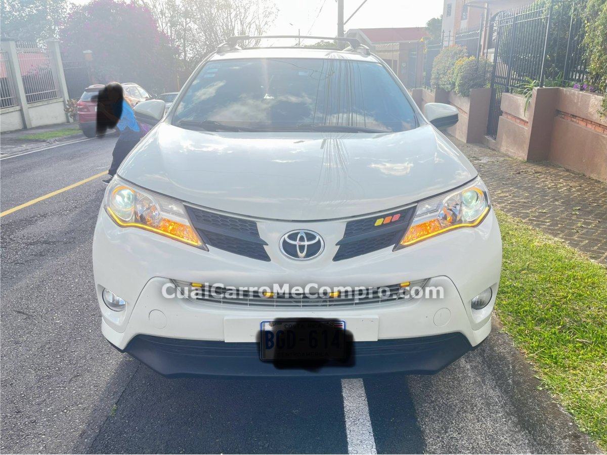 TOYOTA Rav4 2014