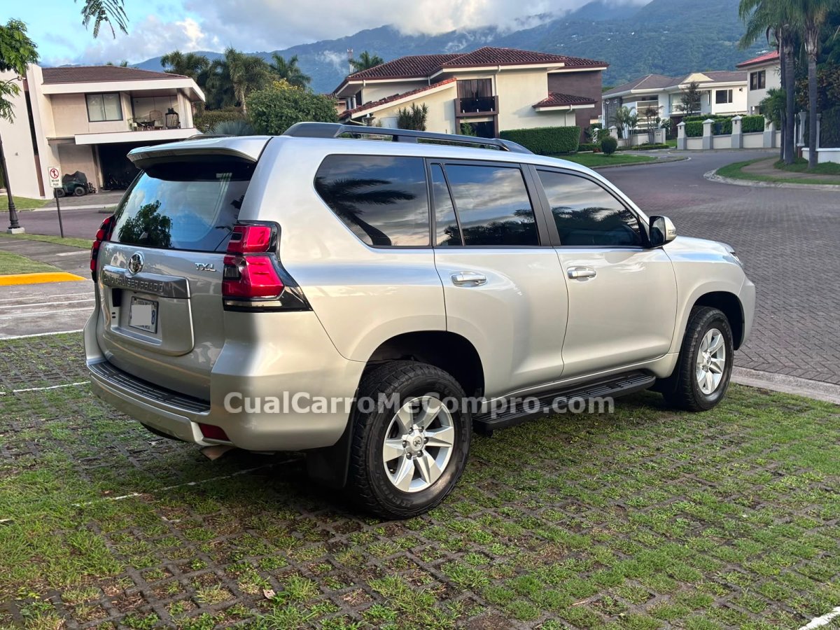 TOYOTA Prado TX-L 2022
