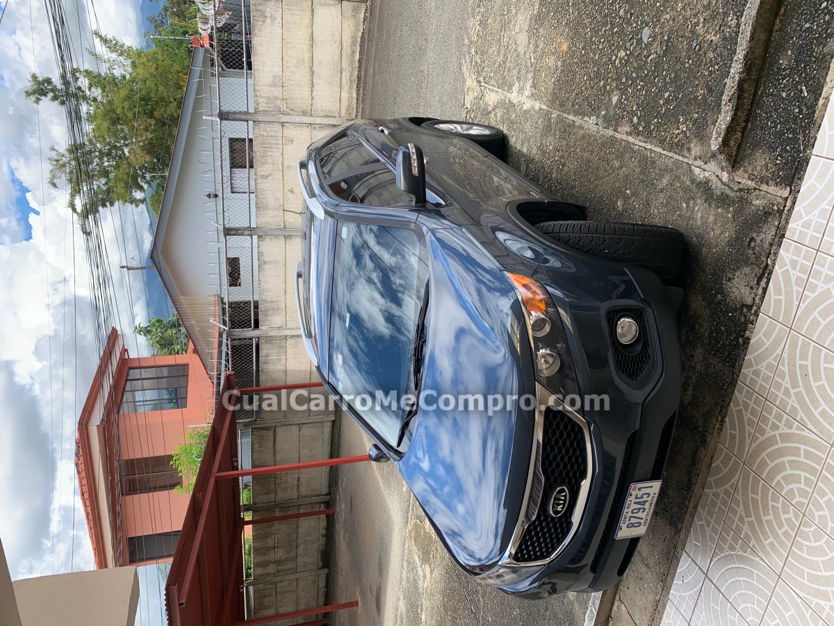 KIA Sorento 2011