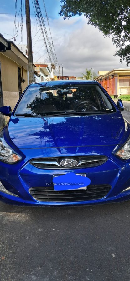 HYUNDAI Accent 2013