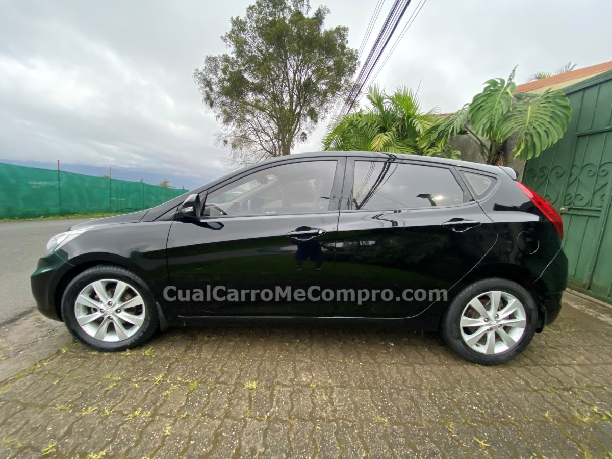 HYUNDAI Accent Blue 2016