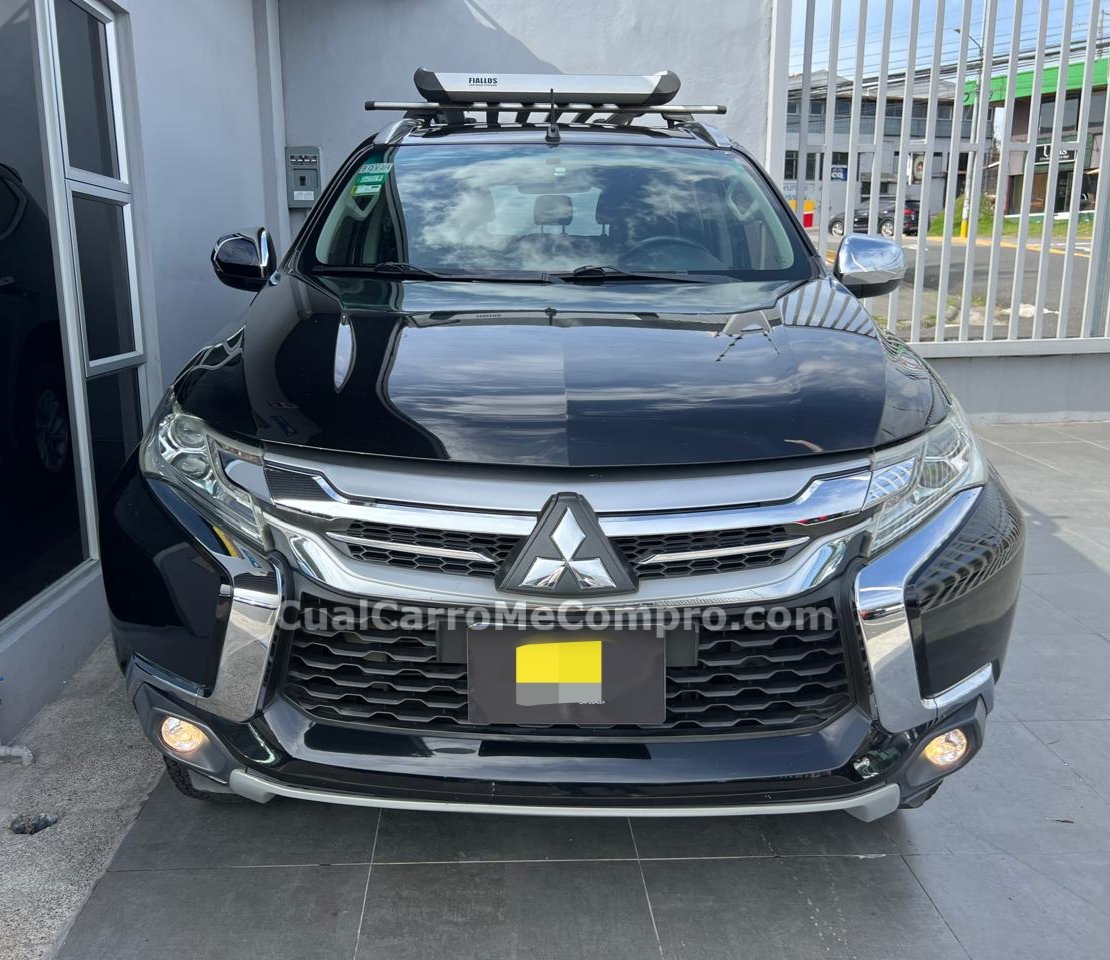 MITSUBISHI Montero Sport 2018
