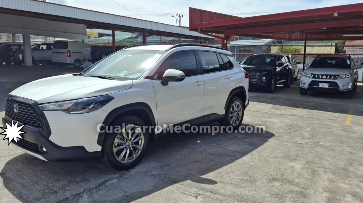 TOYOTA COROLLA CROSS 2023