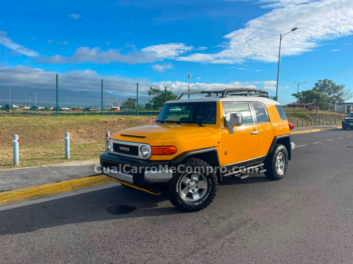 TOYOTA FJ Cruiser 2008