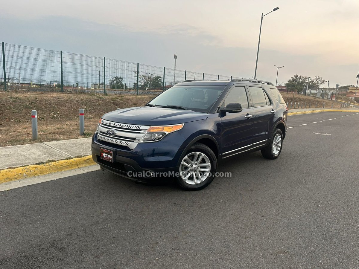 FORD EXPLORER XLT 2012