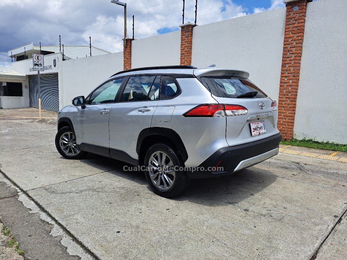TOYOTA Corolla S Cross 2023