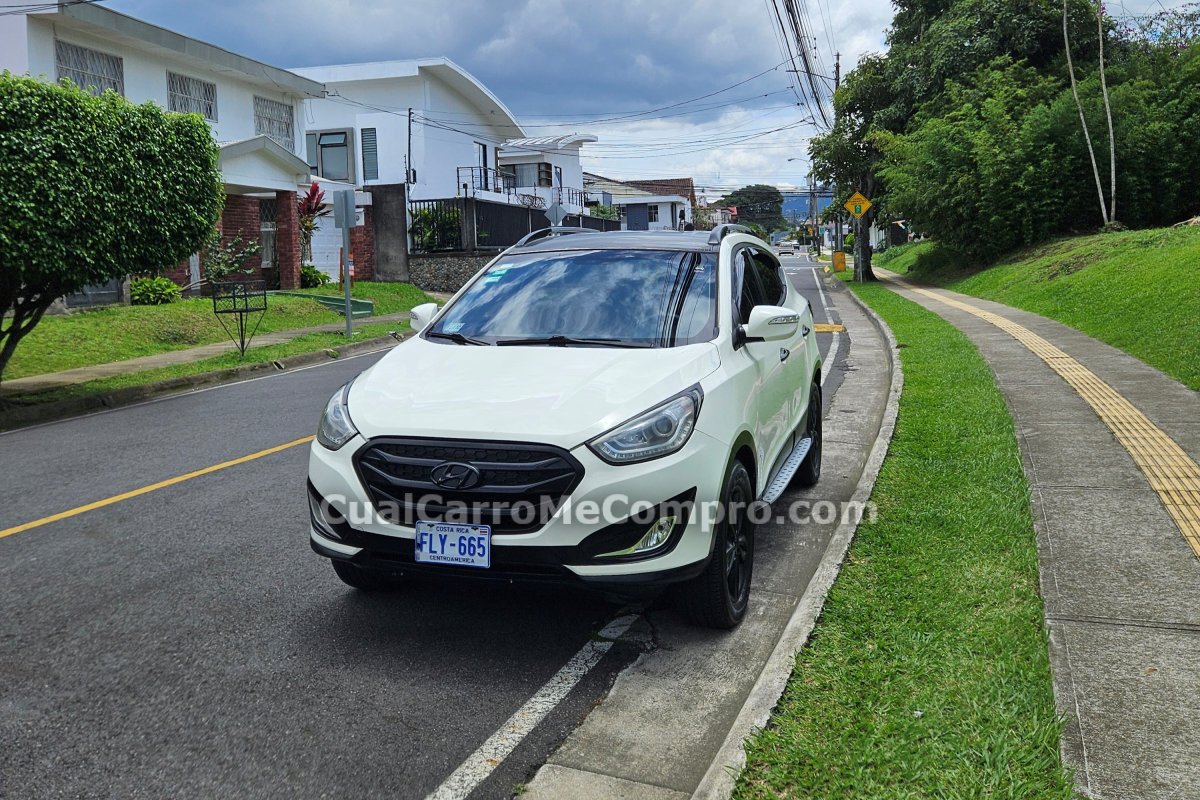 HYUNDAI Tucson 2012