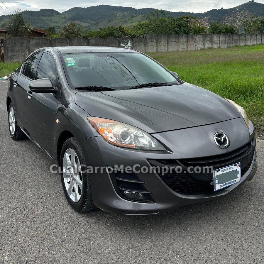 MAZDA 3 2011