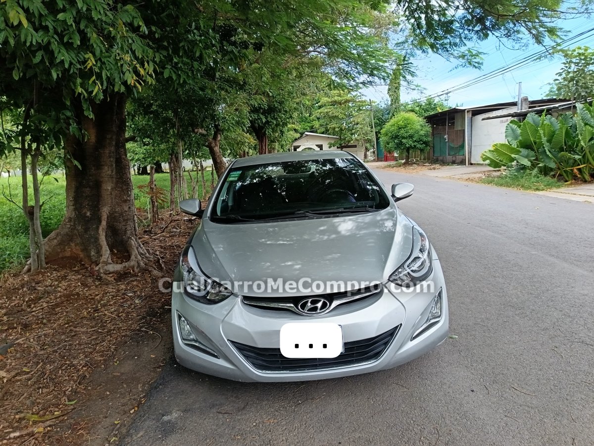 HYUNDAI Elantra Avante 2015