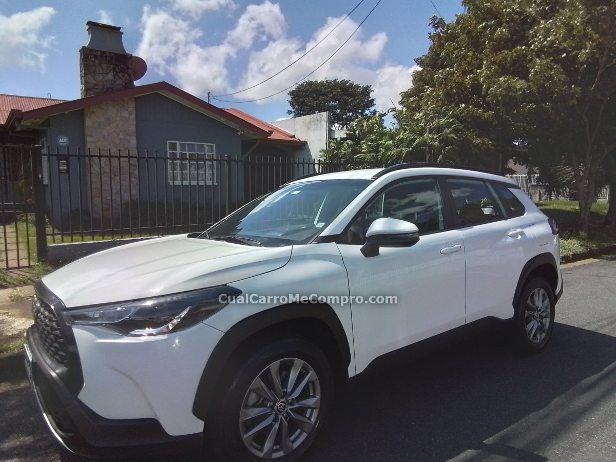 TOYOTA Corolla cross 2023