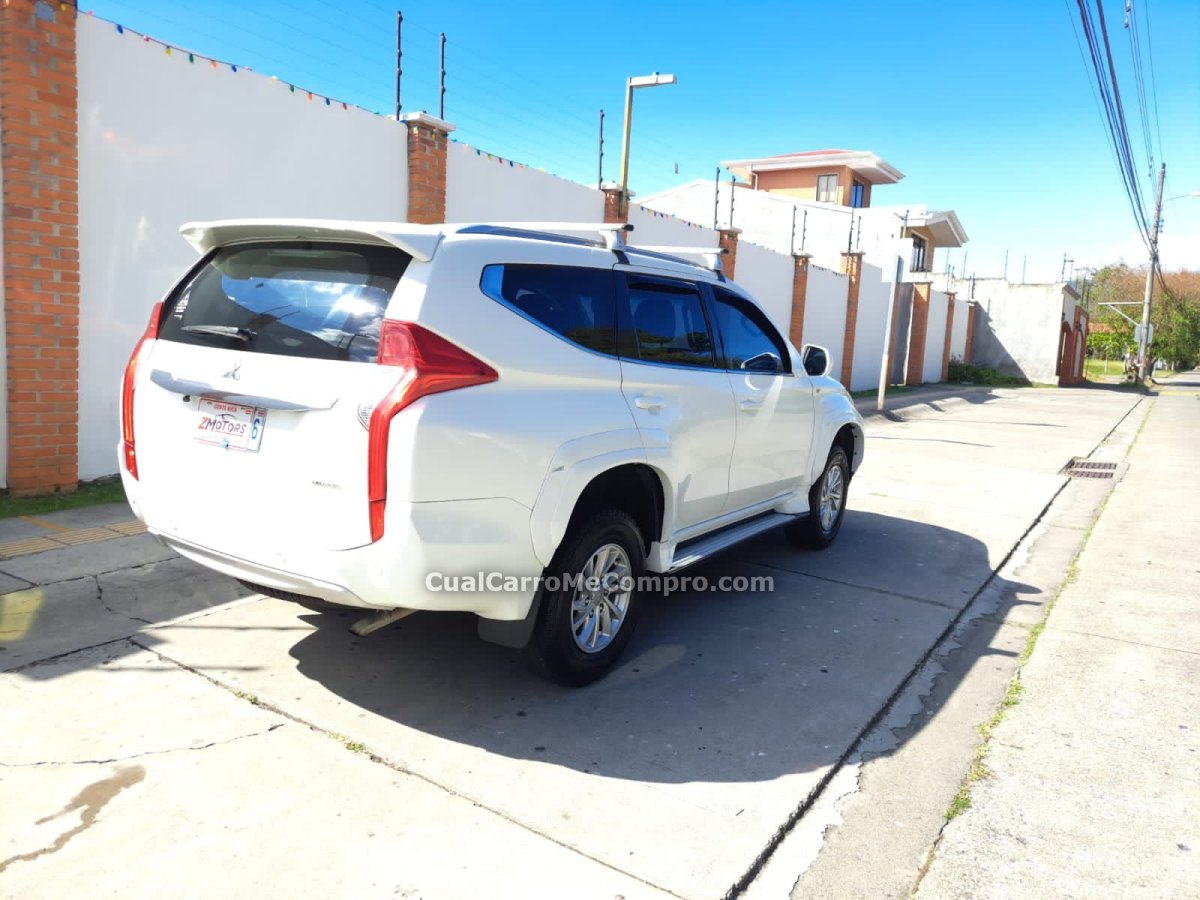 MITSUBISHI MONTERO SPORT 2018