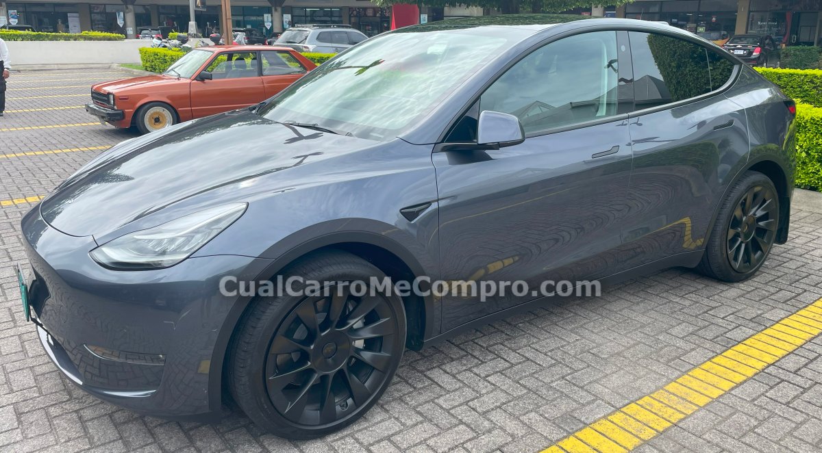 TESLA Model Y - Dual Motor 2022