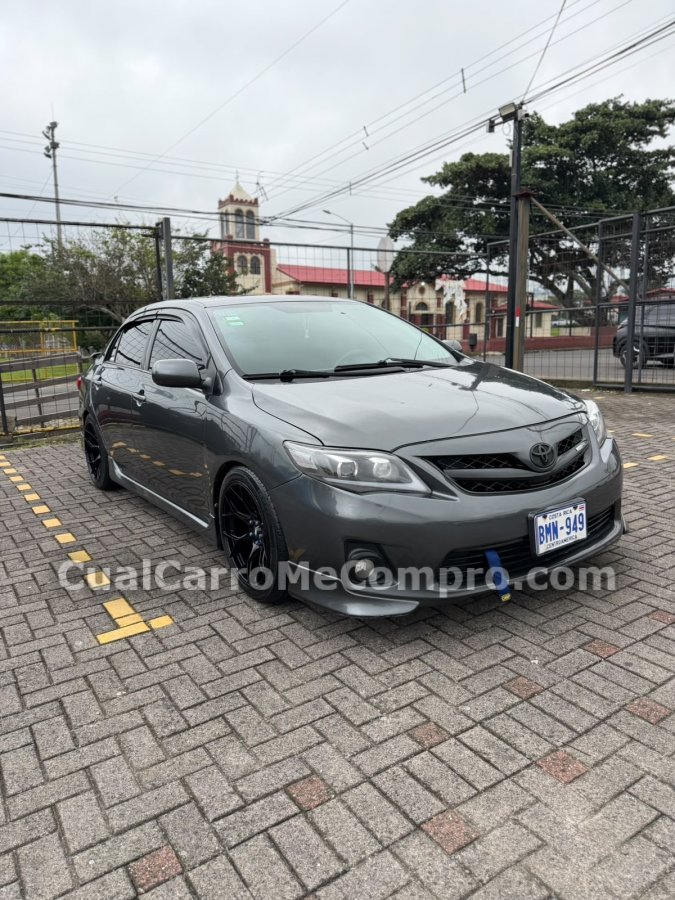 TOYOTA Corolla sport 2011
