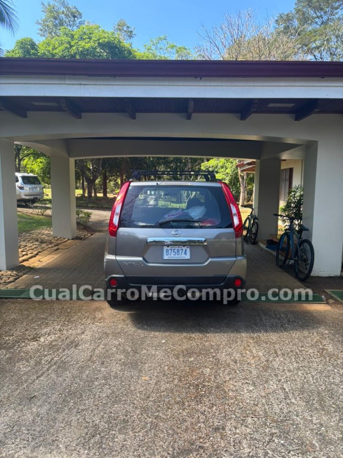NISSAN X-Trail 2012