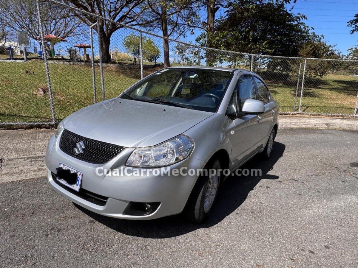 SUZUKI Sx4 2015